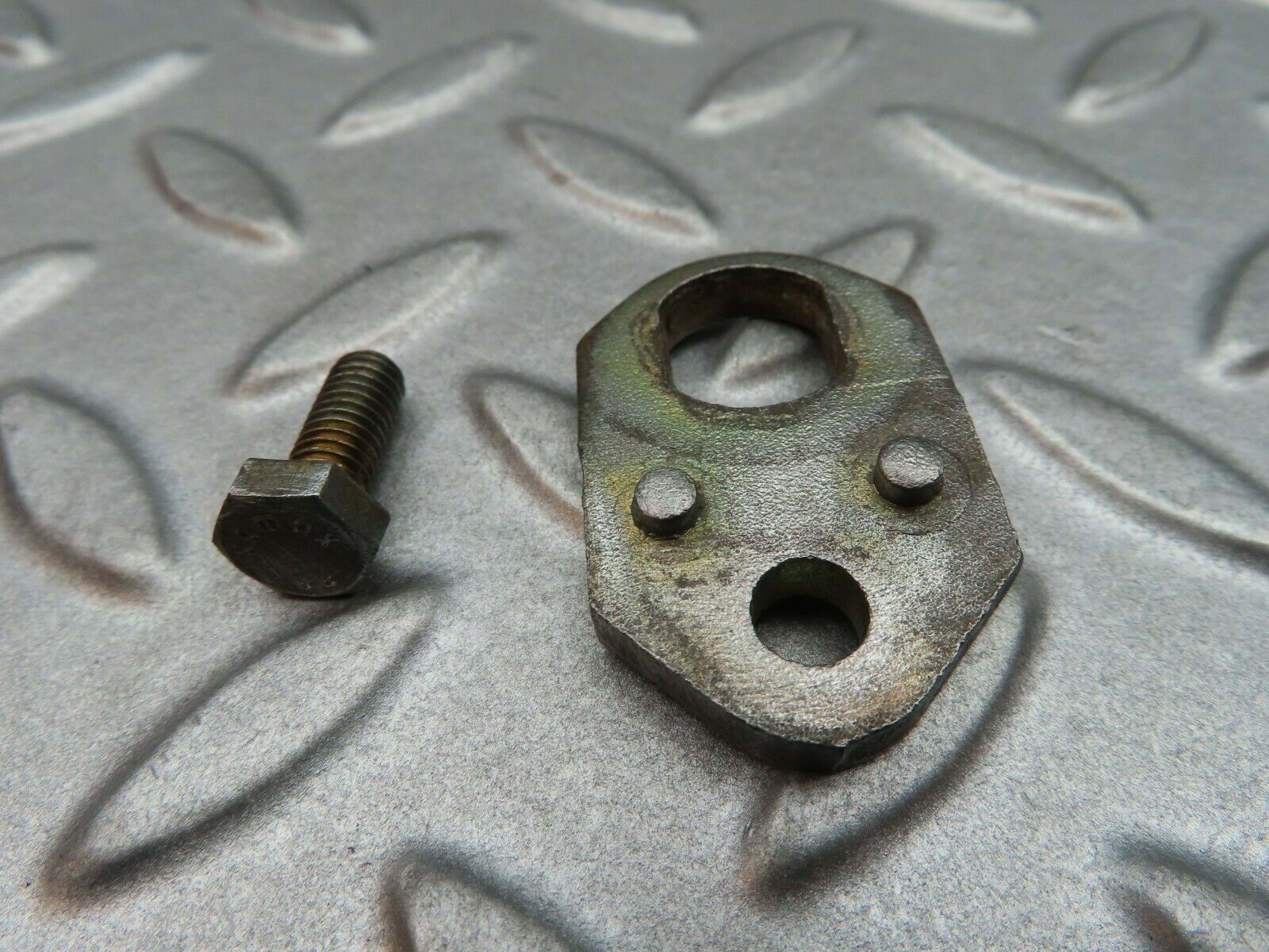 5127 Mercedes-Benz R107 350SL Coupe Fuel Injector Bracket