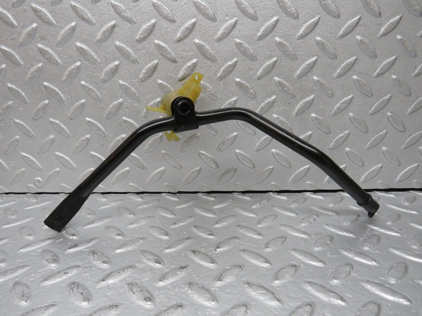 38934 Mercedes-Benz W201 190E 2.6L Accelerator Pedal Linkage 2013010218