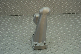 2864 Mercedes-Benz C123 280CE Coupe Engine Mount Bracket Left Side 1232230204