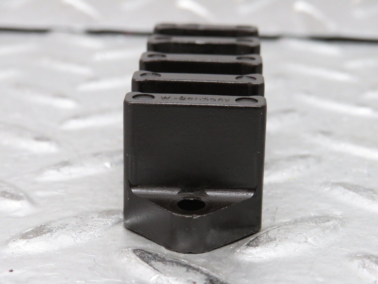 27976 Mercedes-Benz W123 280E Cable Wire Connector