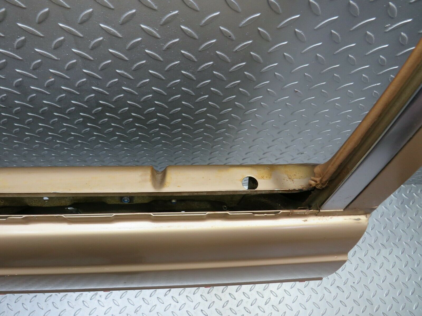 22106 Mercedes-Benz S123 280TE Wagon Rear Right Door