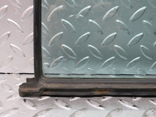 28528 Mercedes-Benz S123 240D Wagon Rear Right Quarter Glass