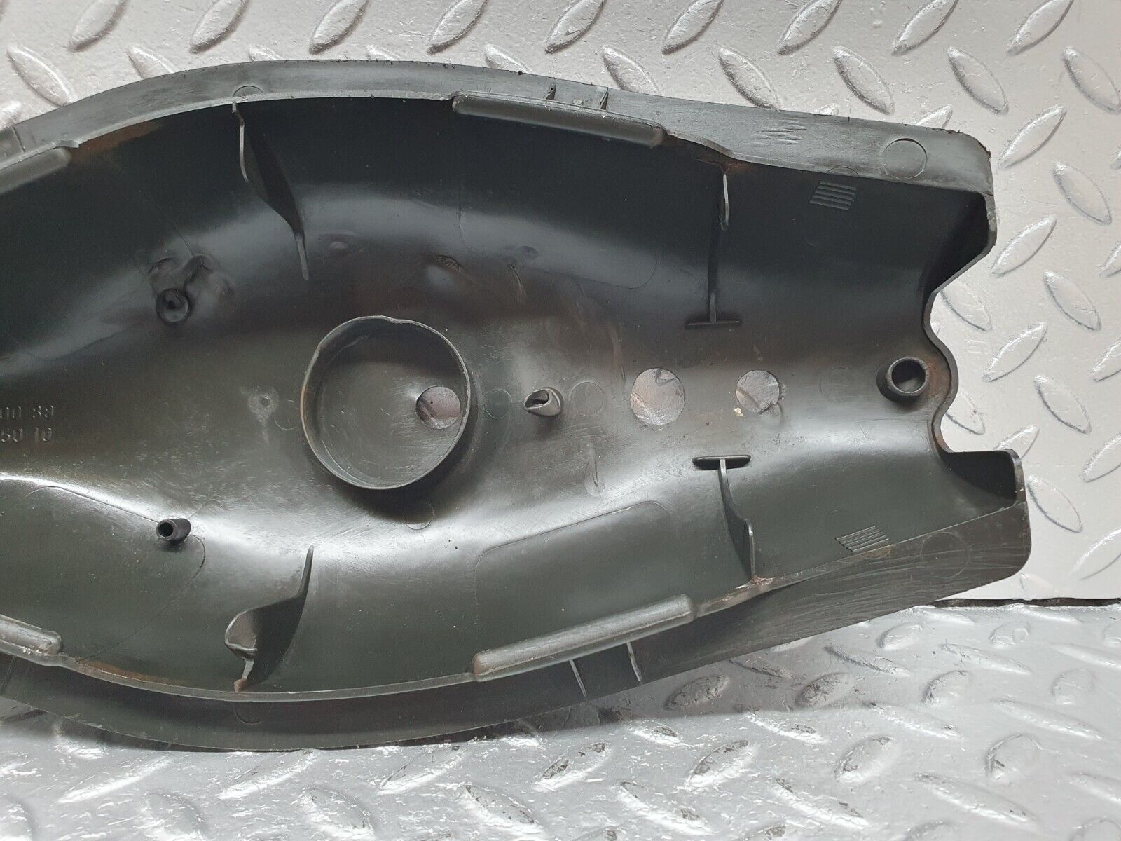 41584 Mercedes-Benz W124 200E Rear Control Arm Cover 1243520088