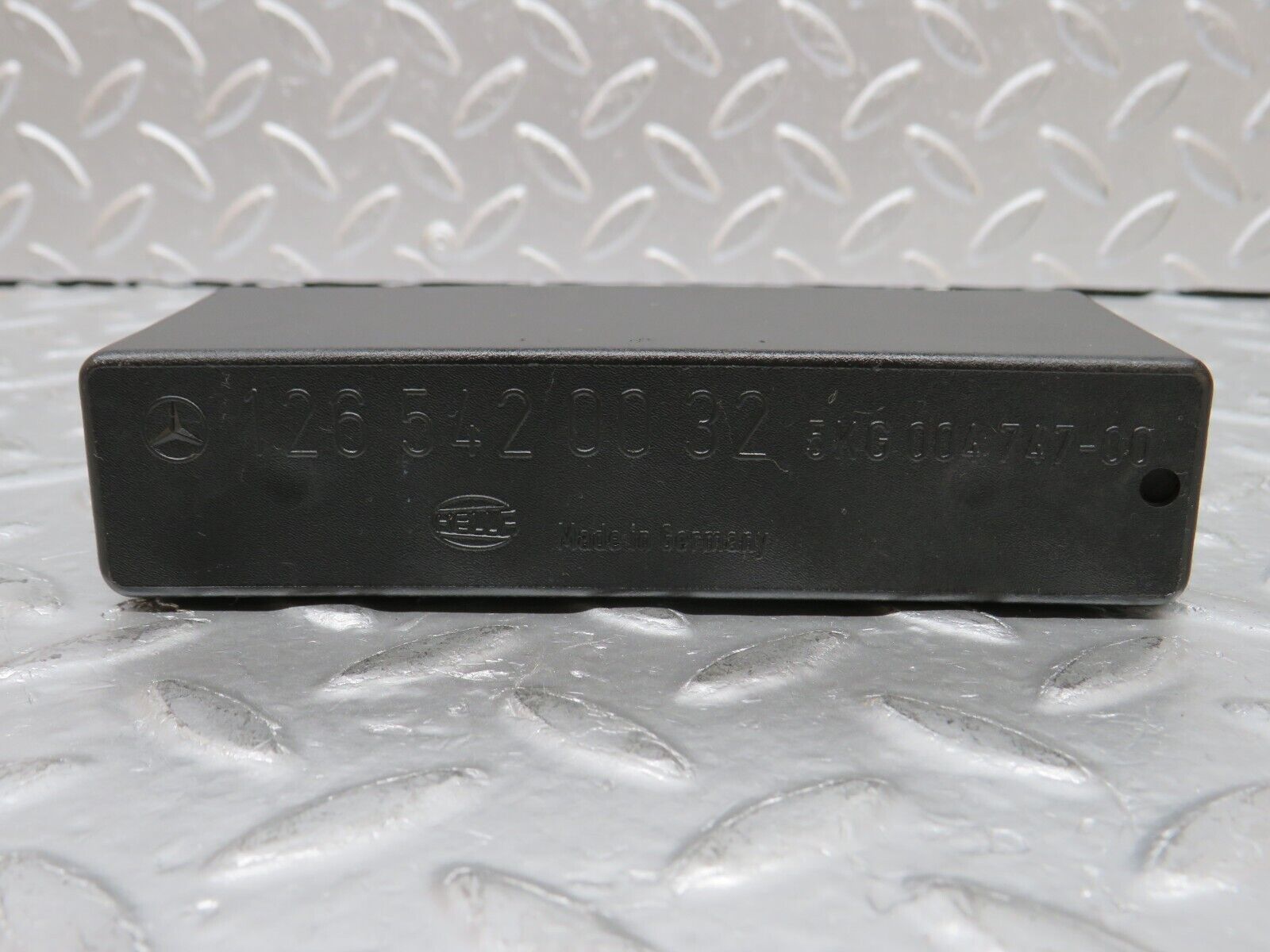 32478 Mercedes-Benz S124 300TE Wagon Light Control Relay 1265420032