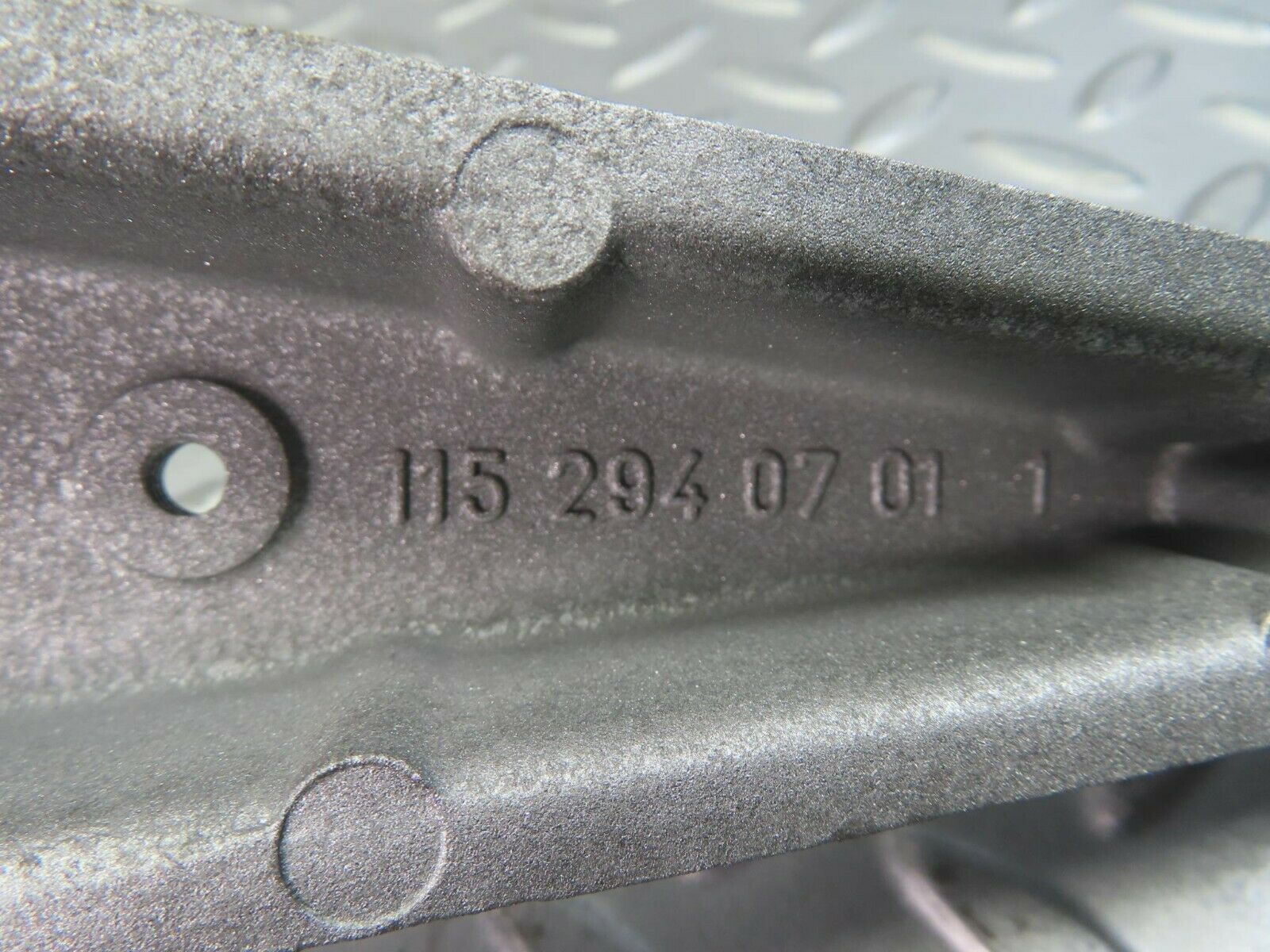 9096 Mercedes-Benz W115 brake pedal bracket 1152940701