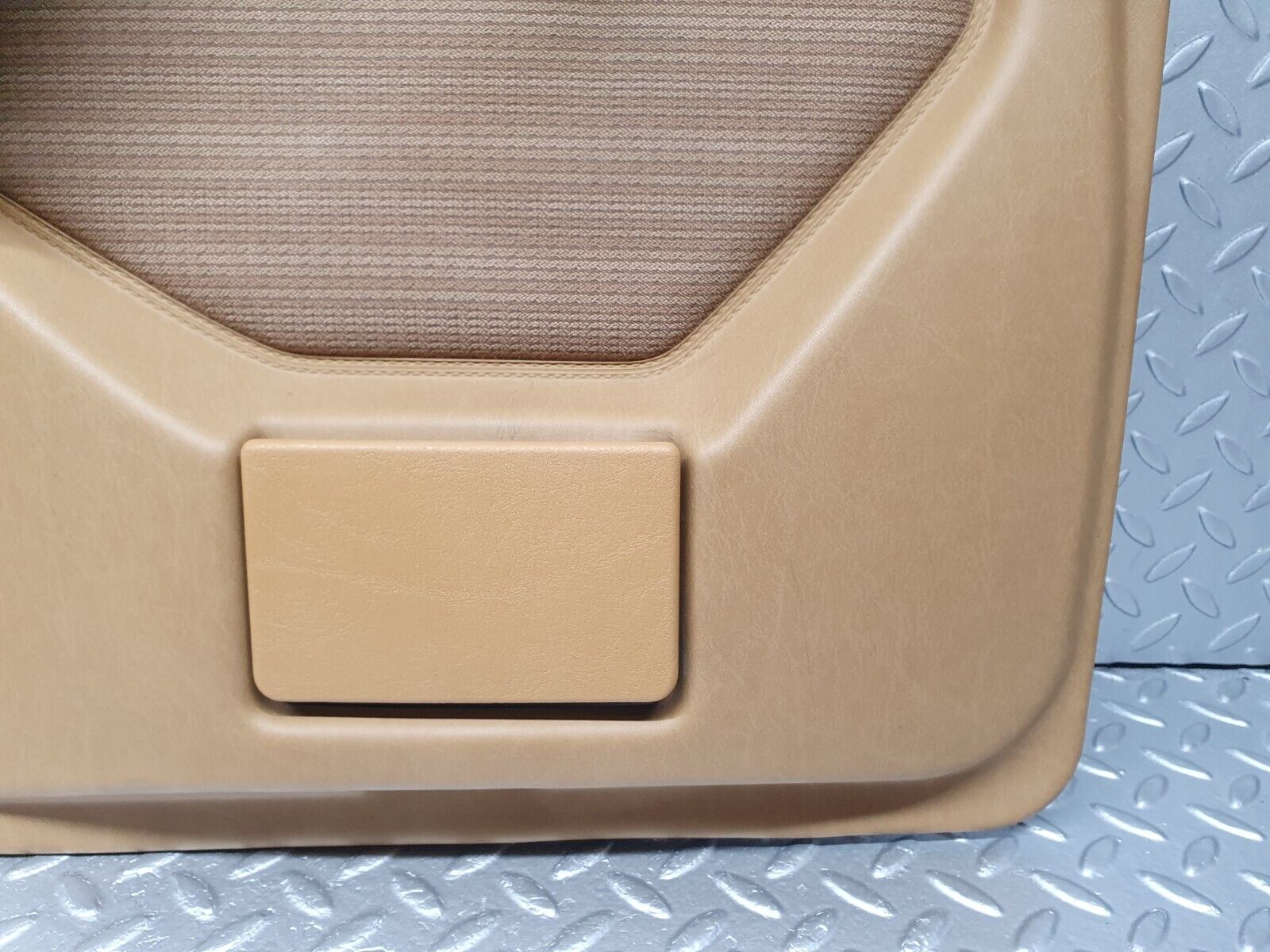 41482 Mercedes-Benz W124 200E Rear Left Door Card Palomino