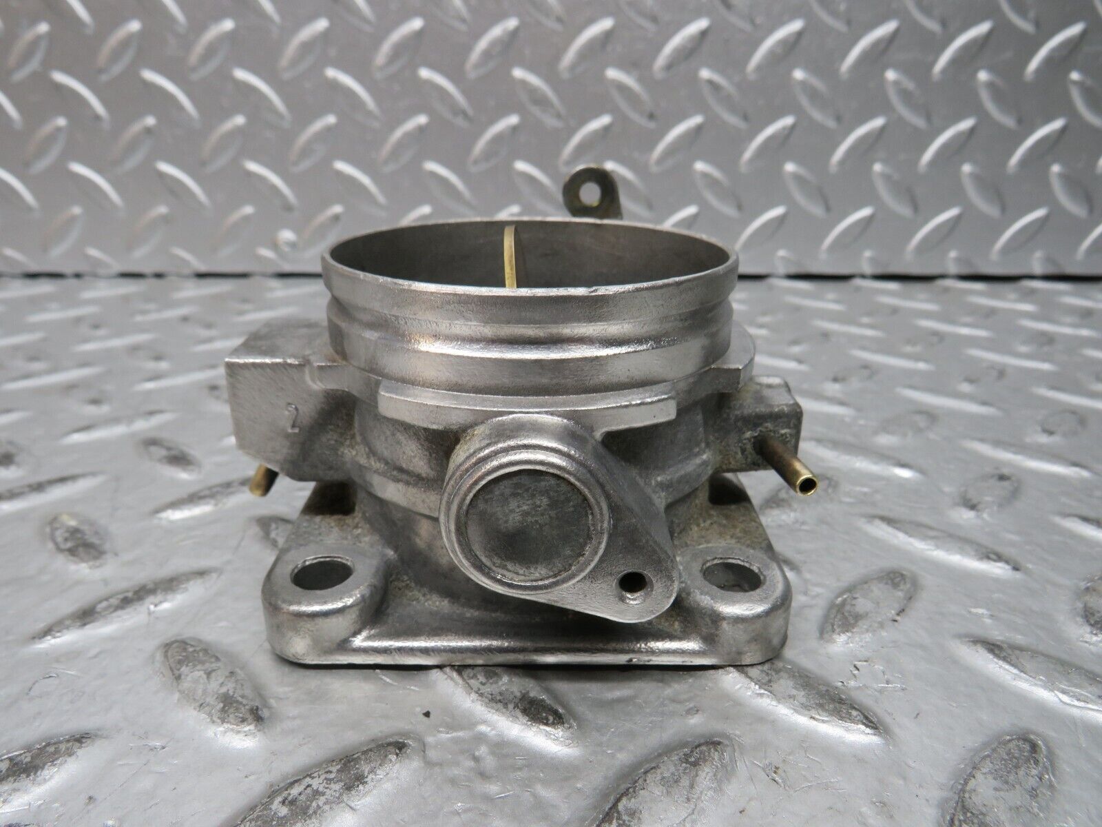 28700 Mercedes-Benz W123 230E Throttle Body Valve 0011402353