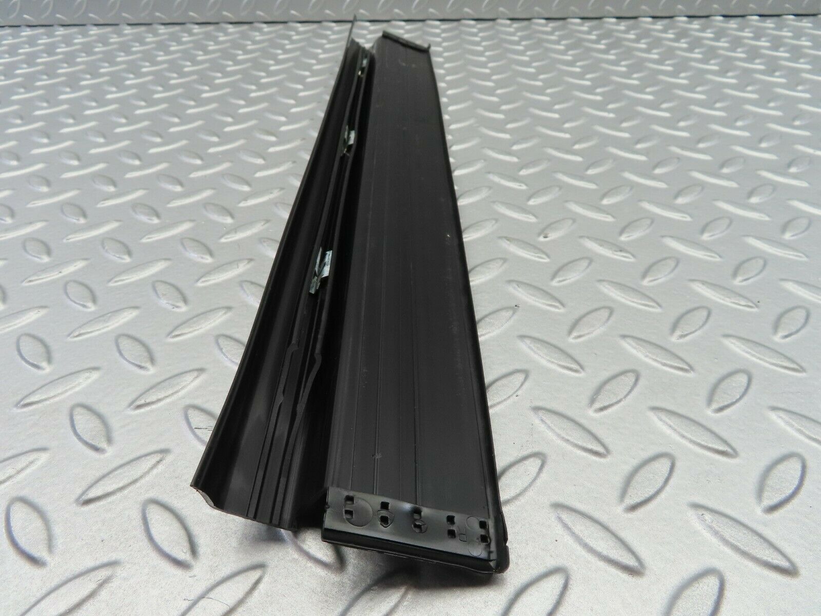 6549 Mercedes-Benz S124 E220 Wagon Rear Left Door Sill Trim