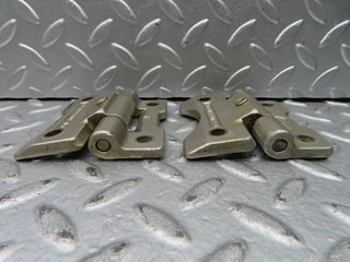 21537 Mercedes-Benz W126 300SE Door Hinges Pair 1237200037