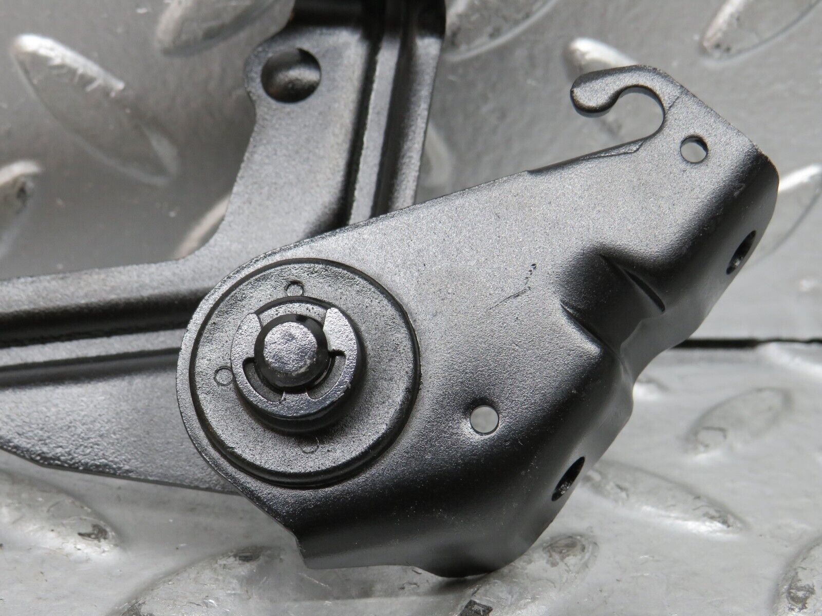 28459 Mercedes-Benz S123 240D Wagon Throttle Linkage