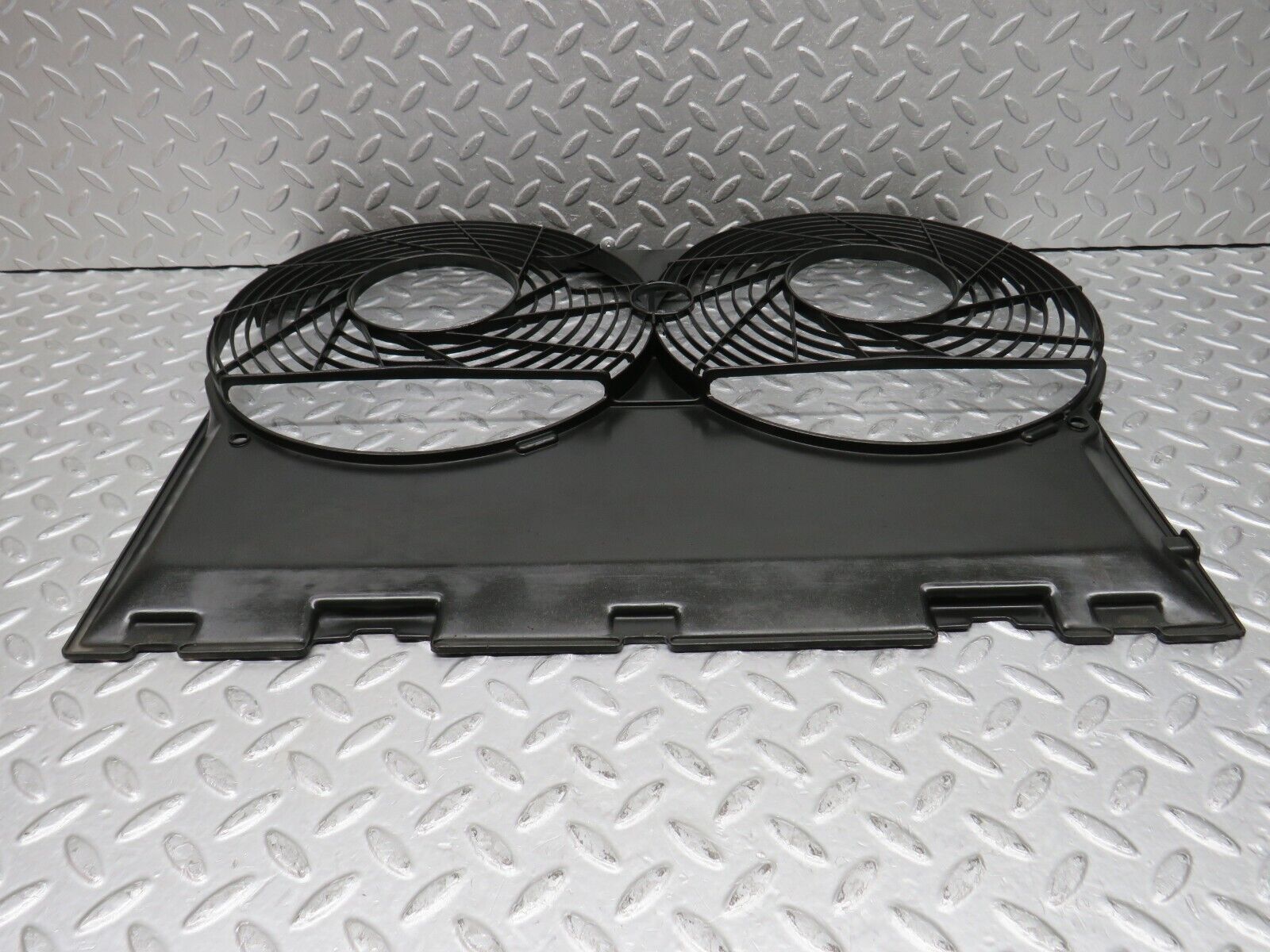 37792 Mercedes-Benz A124 320E Cabriolet Radiator Fan Shroud Cover 1245053555