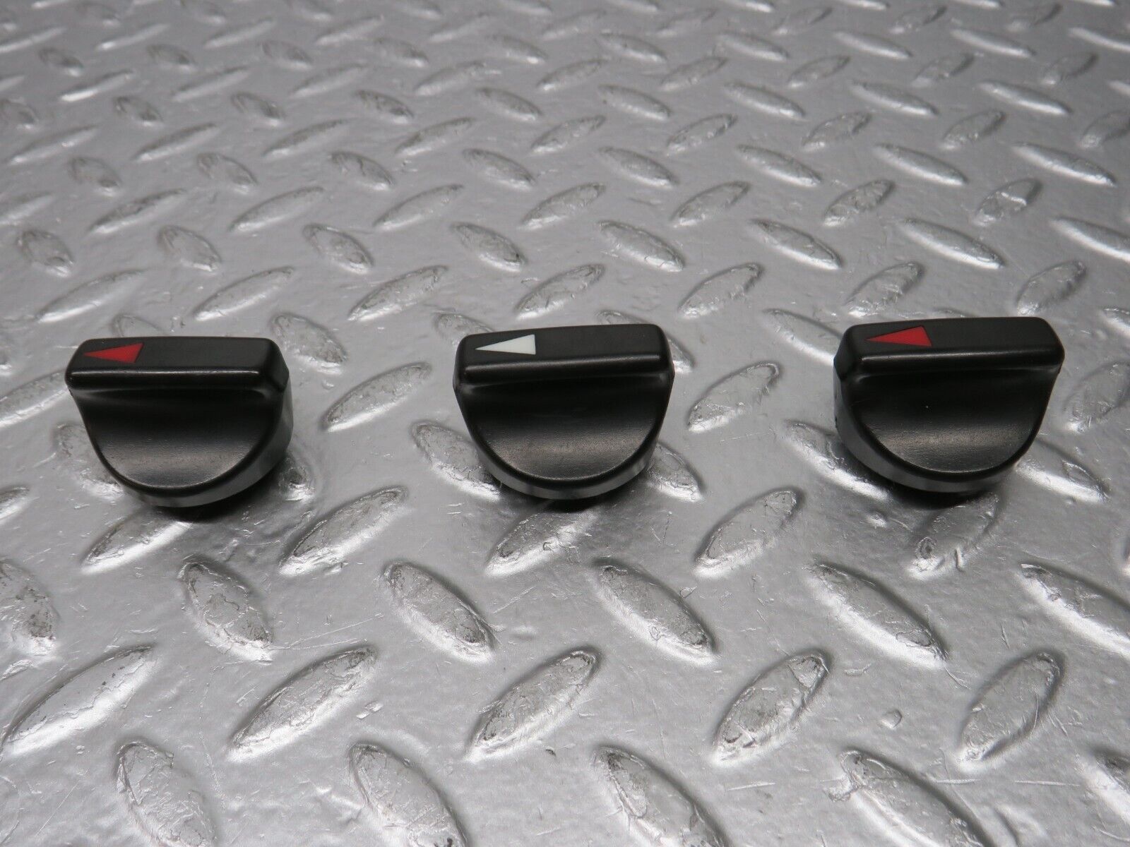 30726 Mercedes-Benz W201 190E 2.0L Heater Control Knob Set