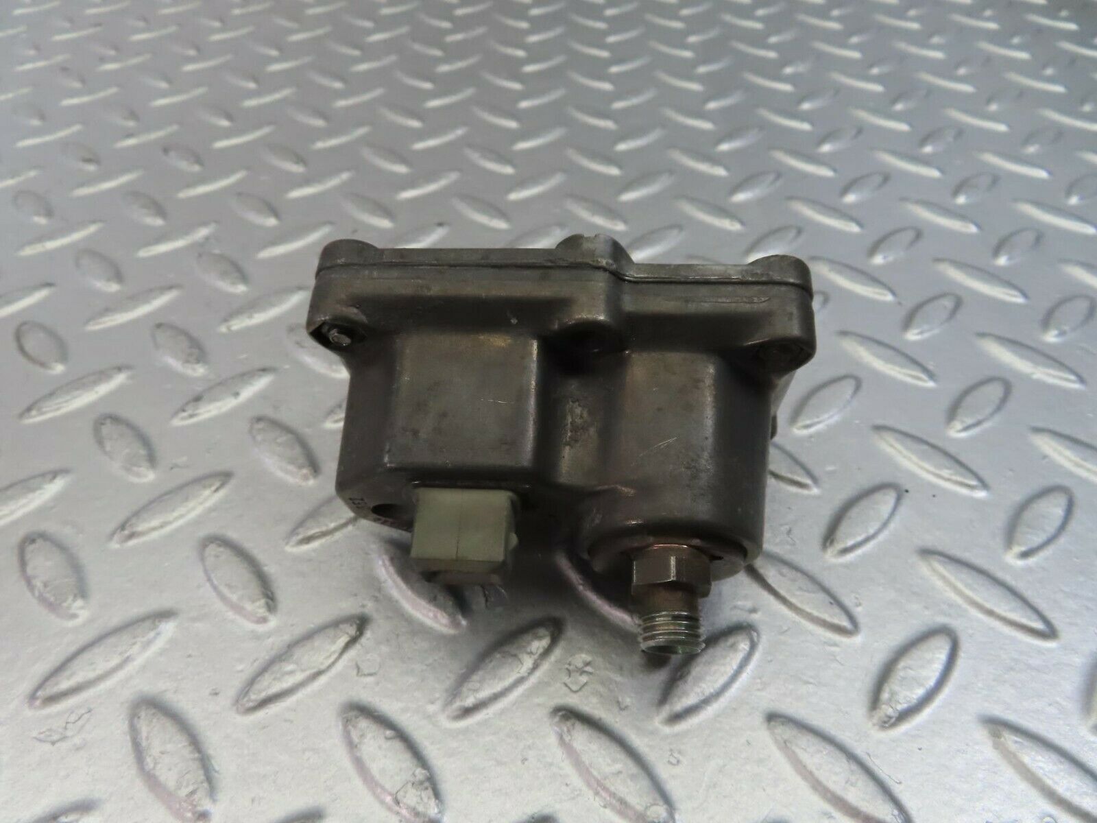 10790 Mercedes-Benz W123 230E Warm Up Regulator 0438140065