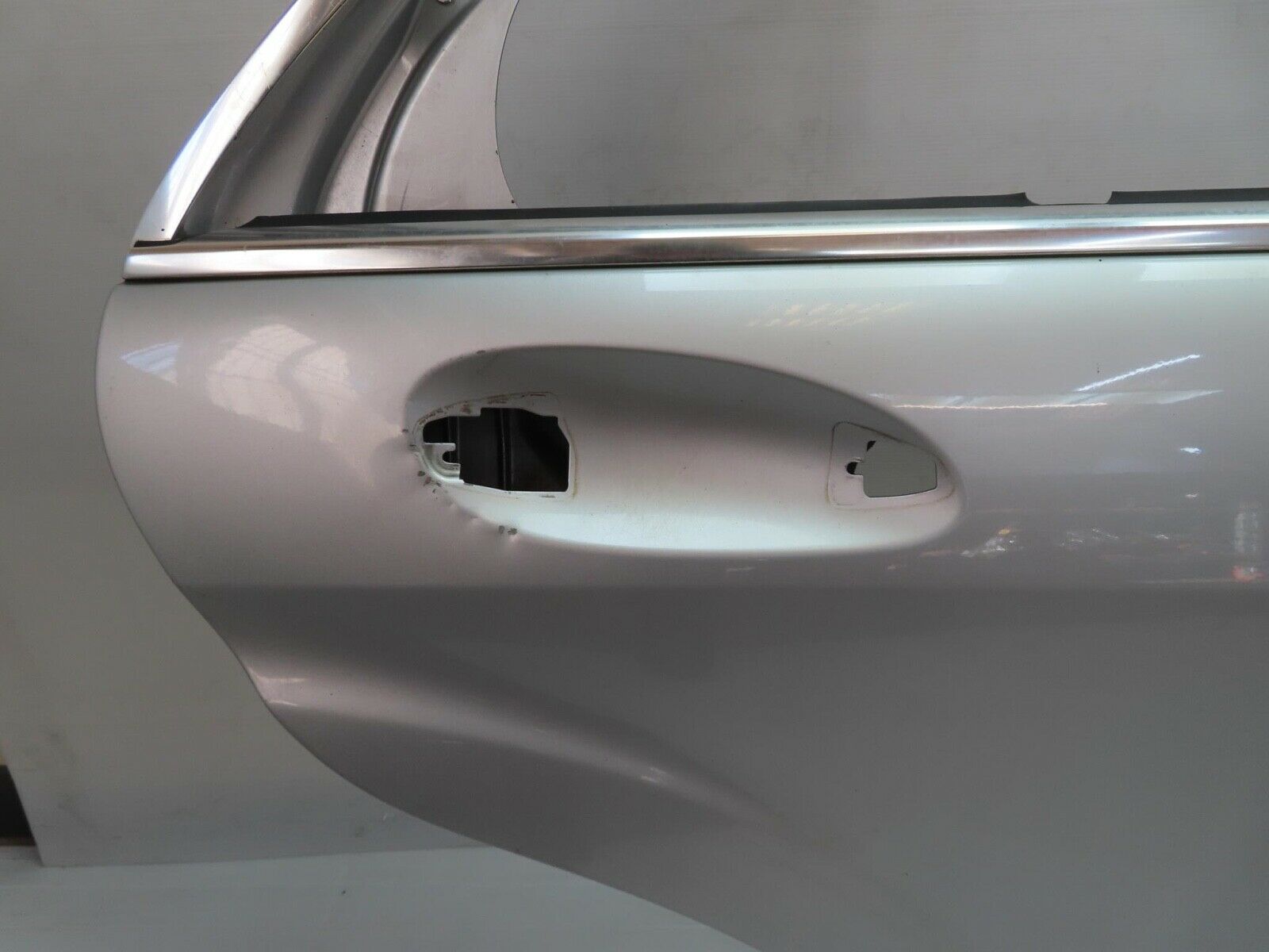 11241 Mercedes-Benz W221 S320 Rear Right Door