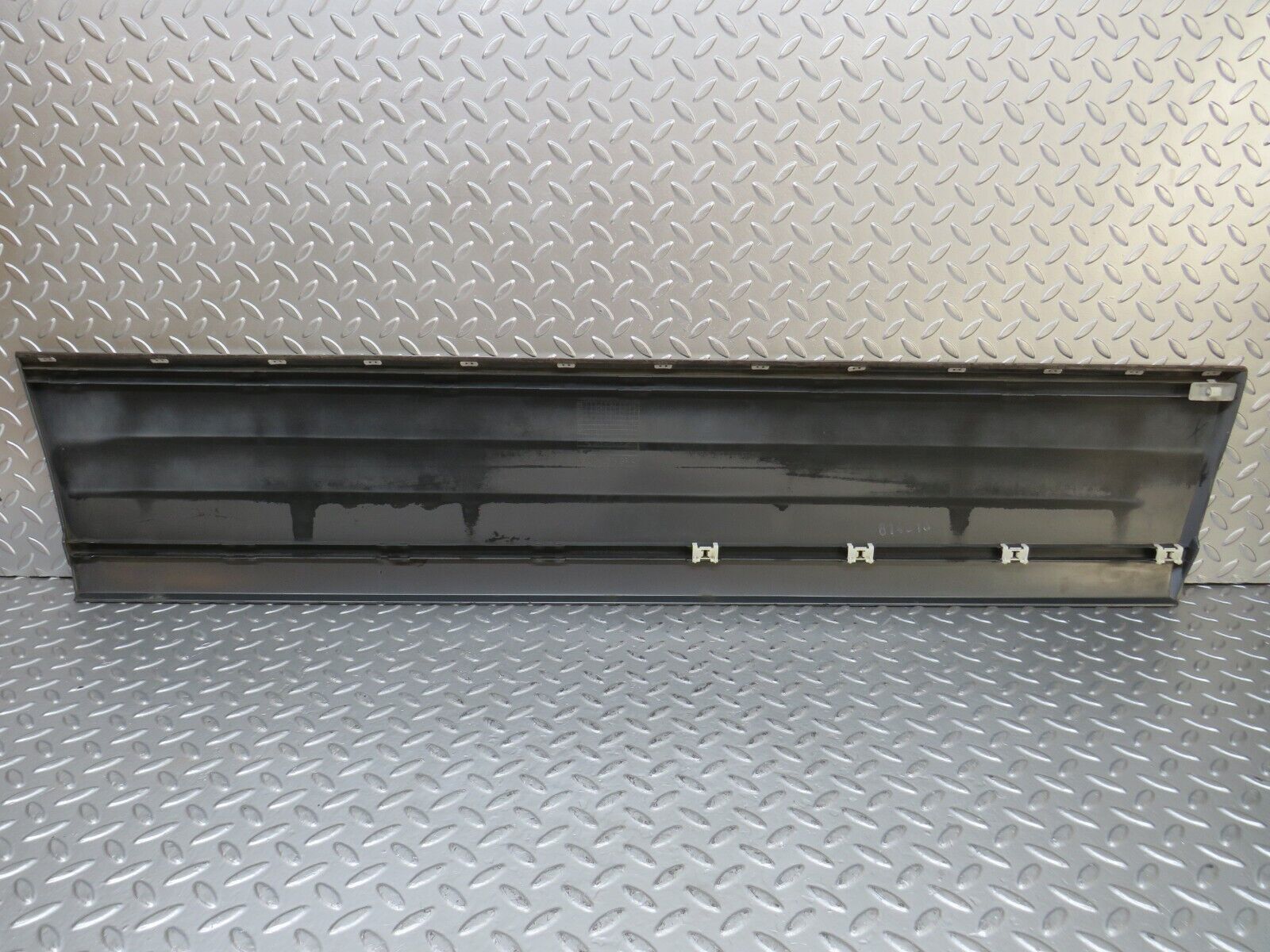 26469 Mercedes-Benz C124 220CE Coupe Left Door Moulding Trim 1246902140