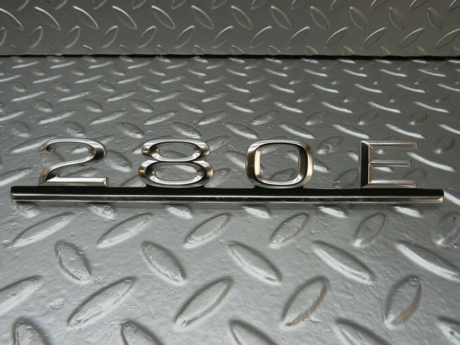23984 Mercedes-Benz W123 280E Trunk Badge Logo Emblem 1238170815