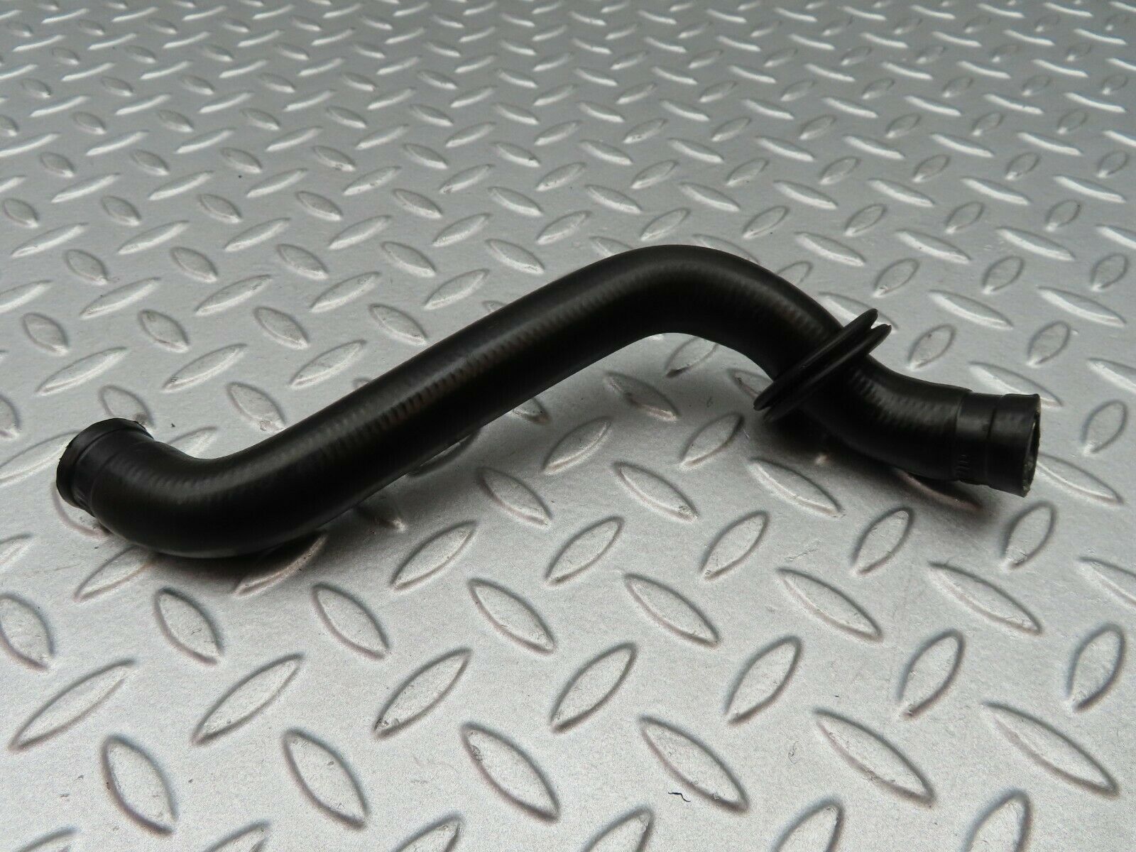 5478 Mercedes-Benz W124 230E Water Hose Pipe 1248325894