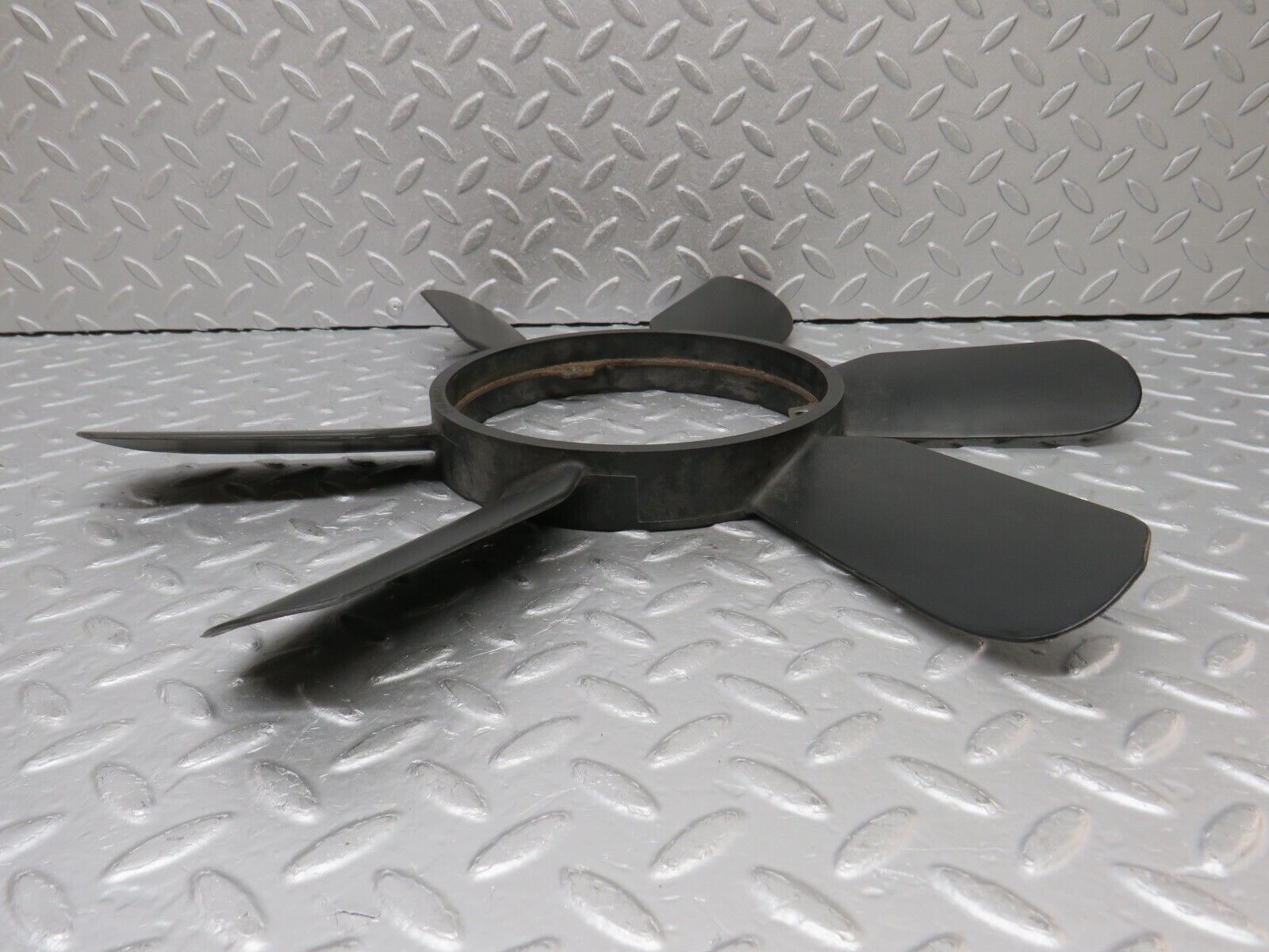 38504 Mercedes-Benz R129 280SL Coupe Engine Cooling Fan 1032000623