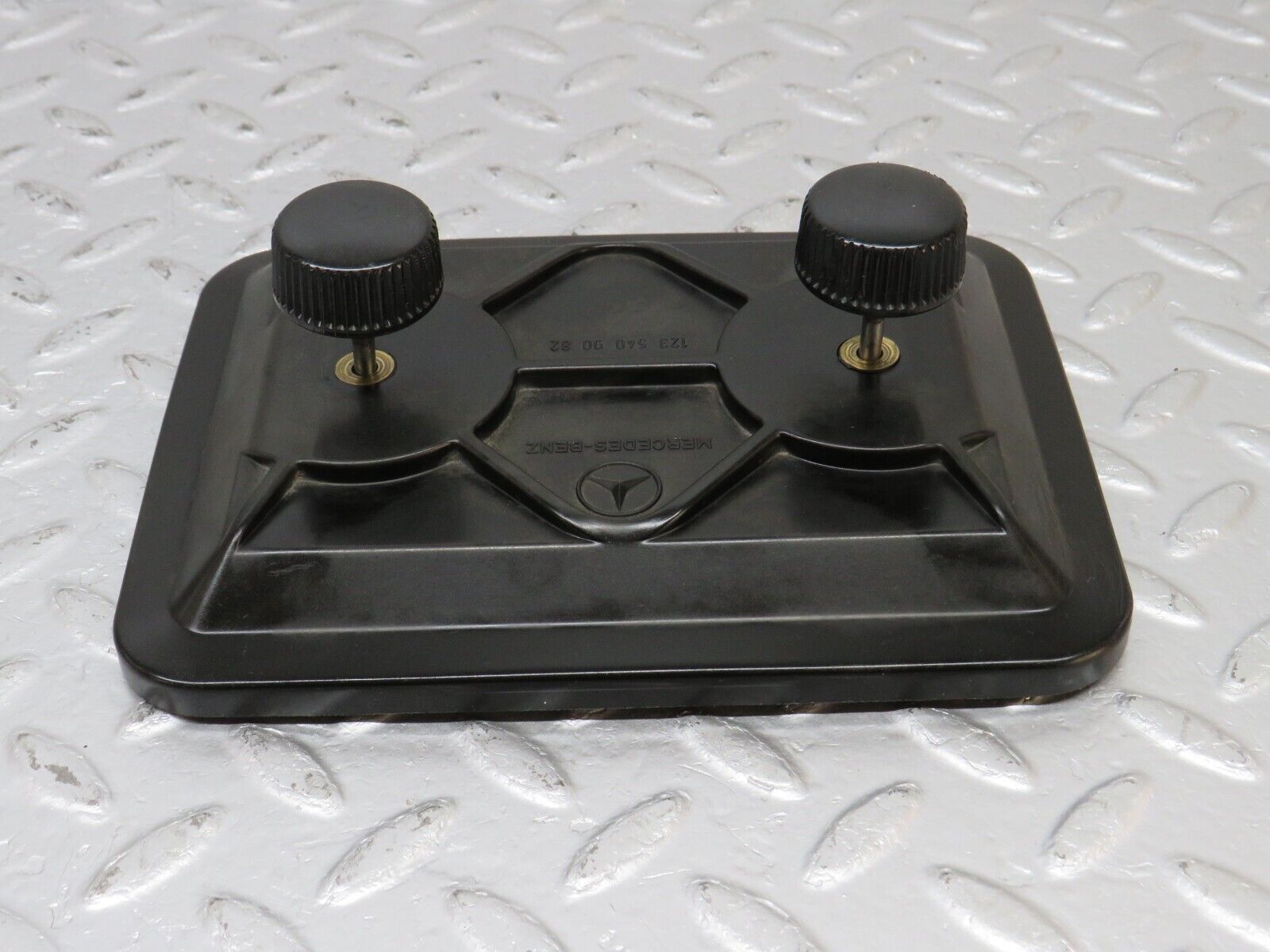 40572 Mercedes-Benz W123 300D Fuse Box Cover Lid 1235400082