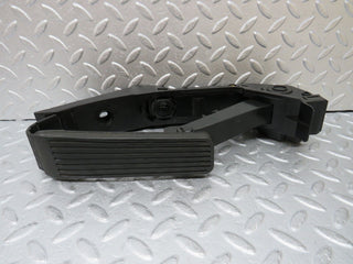 35219 Mercedes-Benz W221 Accelerator Pedal & Rubber 2203000104 2113010001