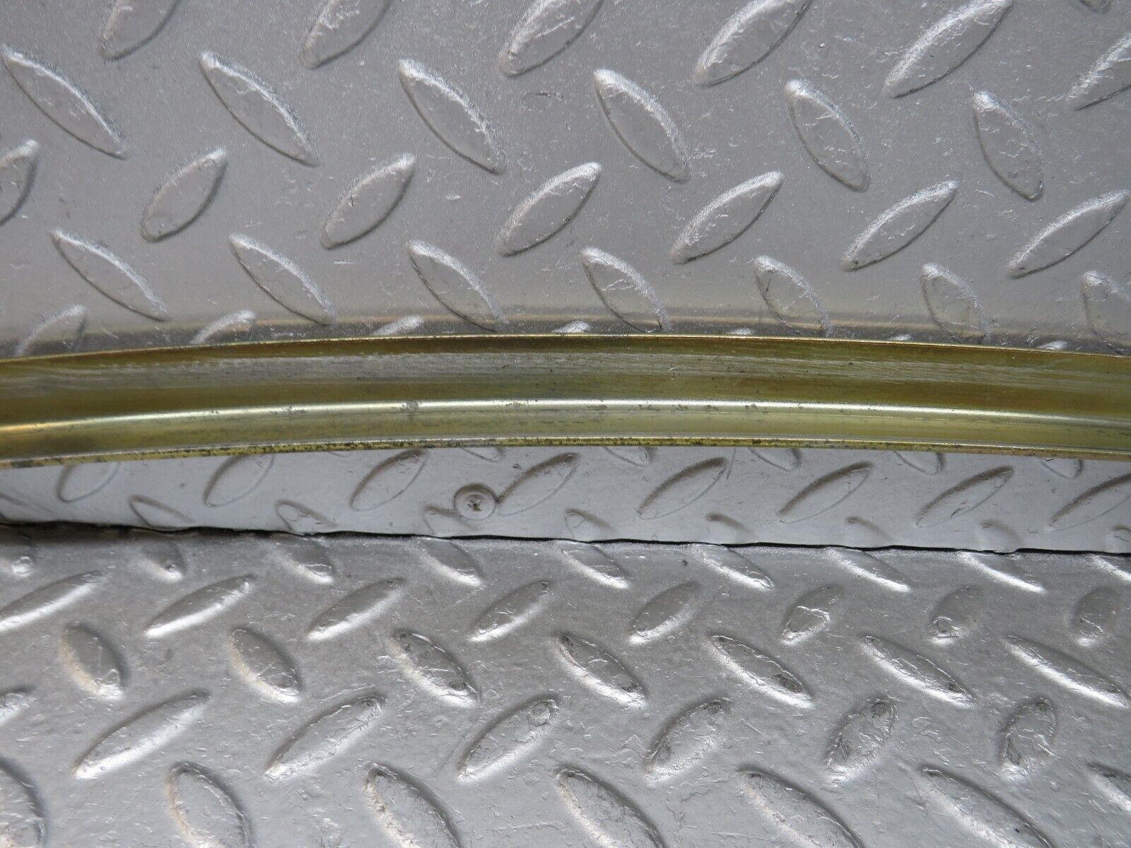 37016 Mercedes-Benz C126 420SEC Coupe Right Door Window Channel