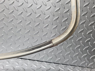 40771 Mercedes-Benz W123 300D Rear Windscreen Chrome Frame