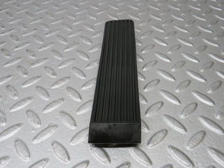36884 Mercedes-Benz C126 420SEC Coupe Accelerator Pedal Rubber 1233010082