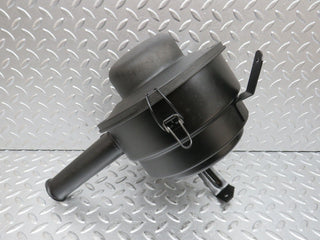 31144 Mercedes-Benz W123 200D Air Filter Box Housing 0100942902