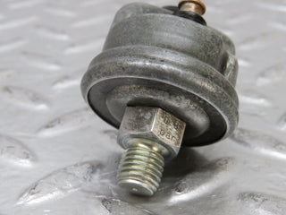 25780 Mercedes-Benz W124 280E Oil Pressure Sensor 0065429417