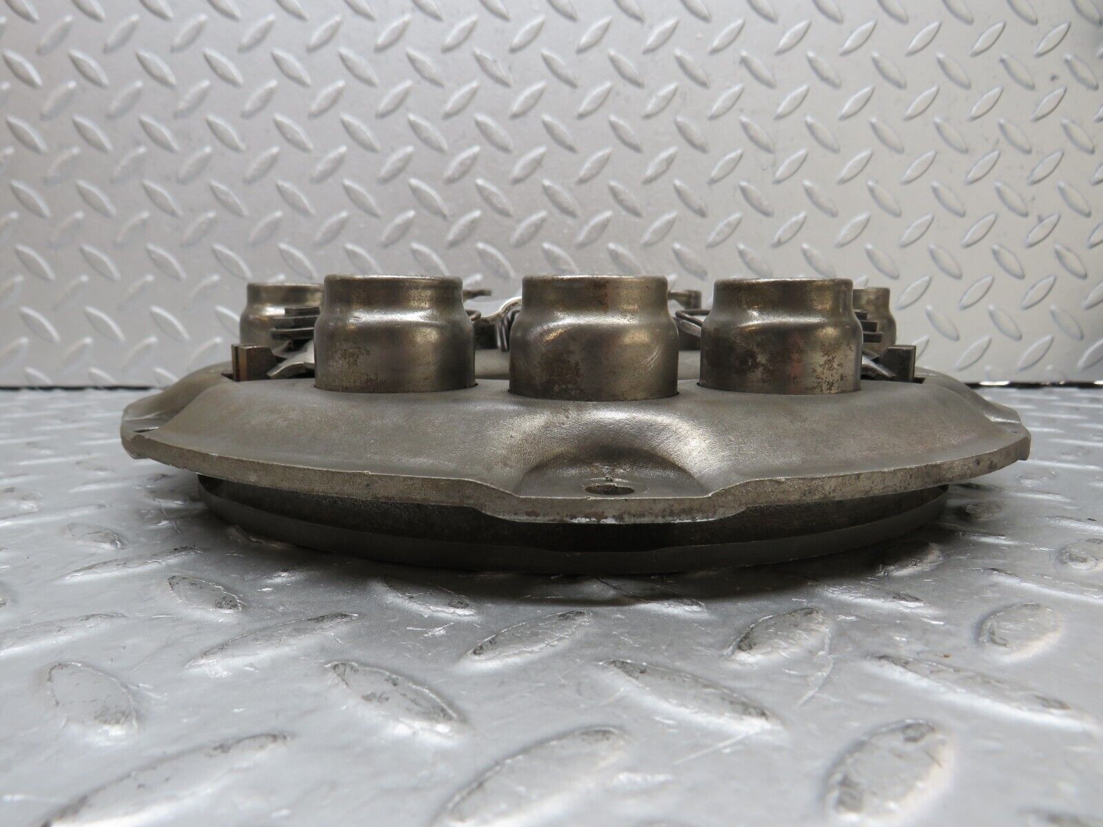 35920 Mercedes-Benz 240D OM616.912 Clutch Pressure Plate YK228KX