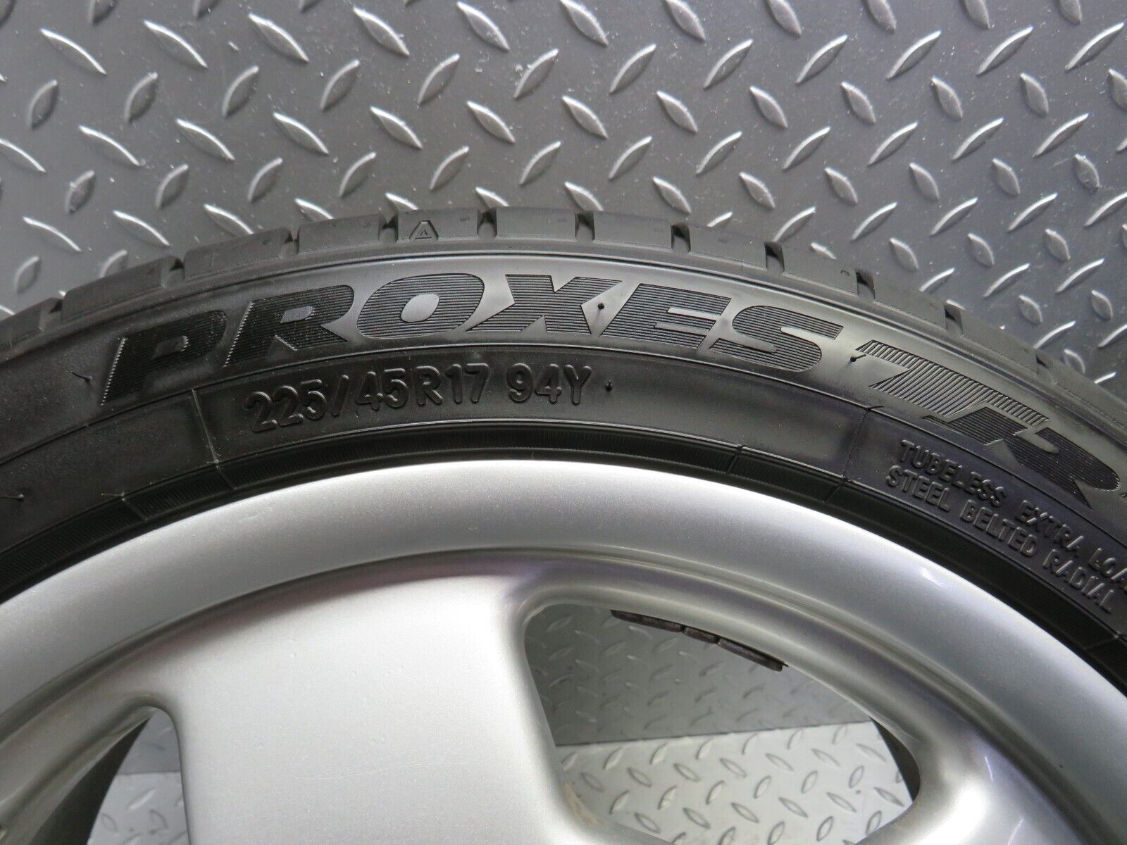 30424 Mercedes-Benz Alloy Wheel Set 7.5Jx17H2 ET35
