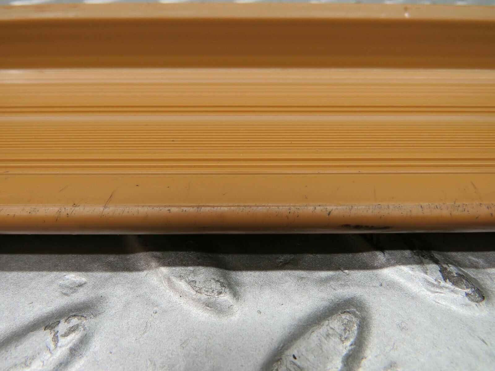 22048 Mercedes-Benz S123 280TE Wagon Front Right Door Sill Trim
