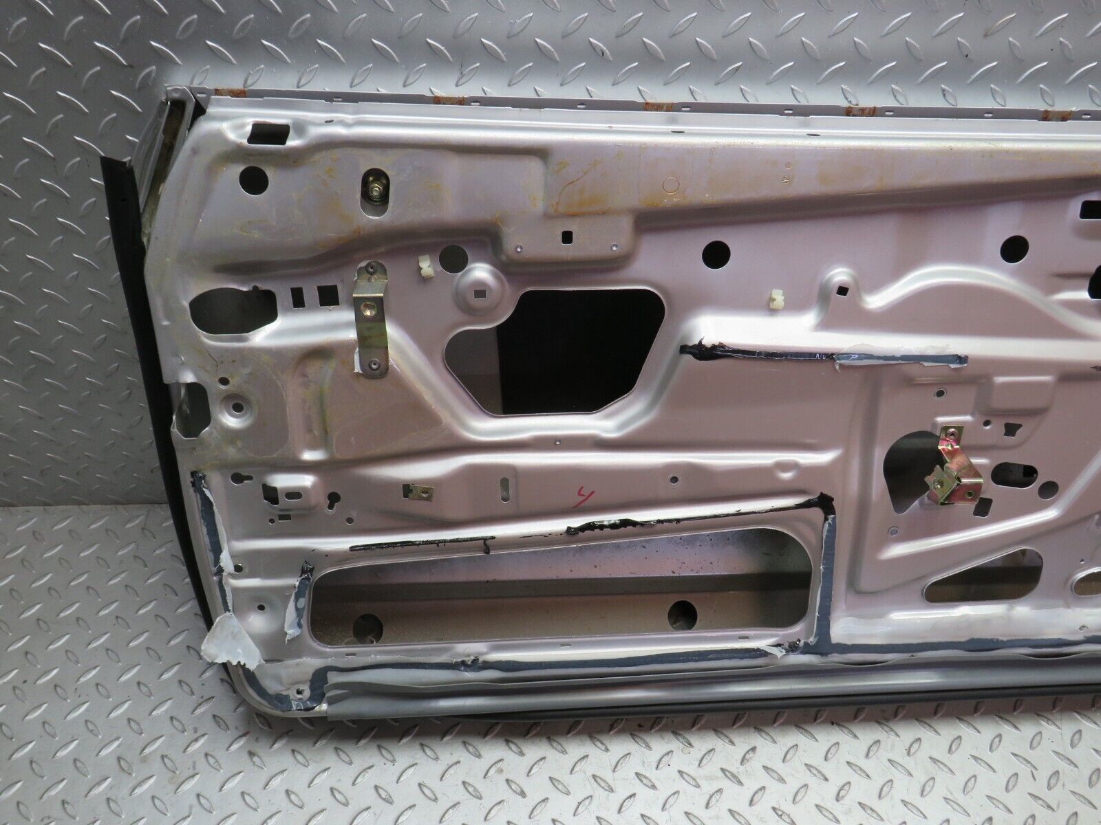 39540 Mercedes-Benz R129 320SL Coupe Left Door