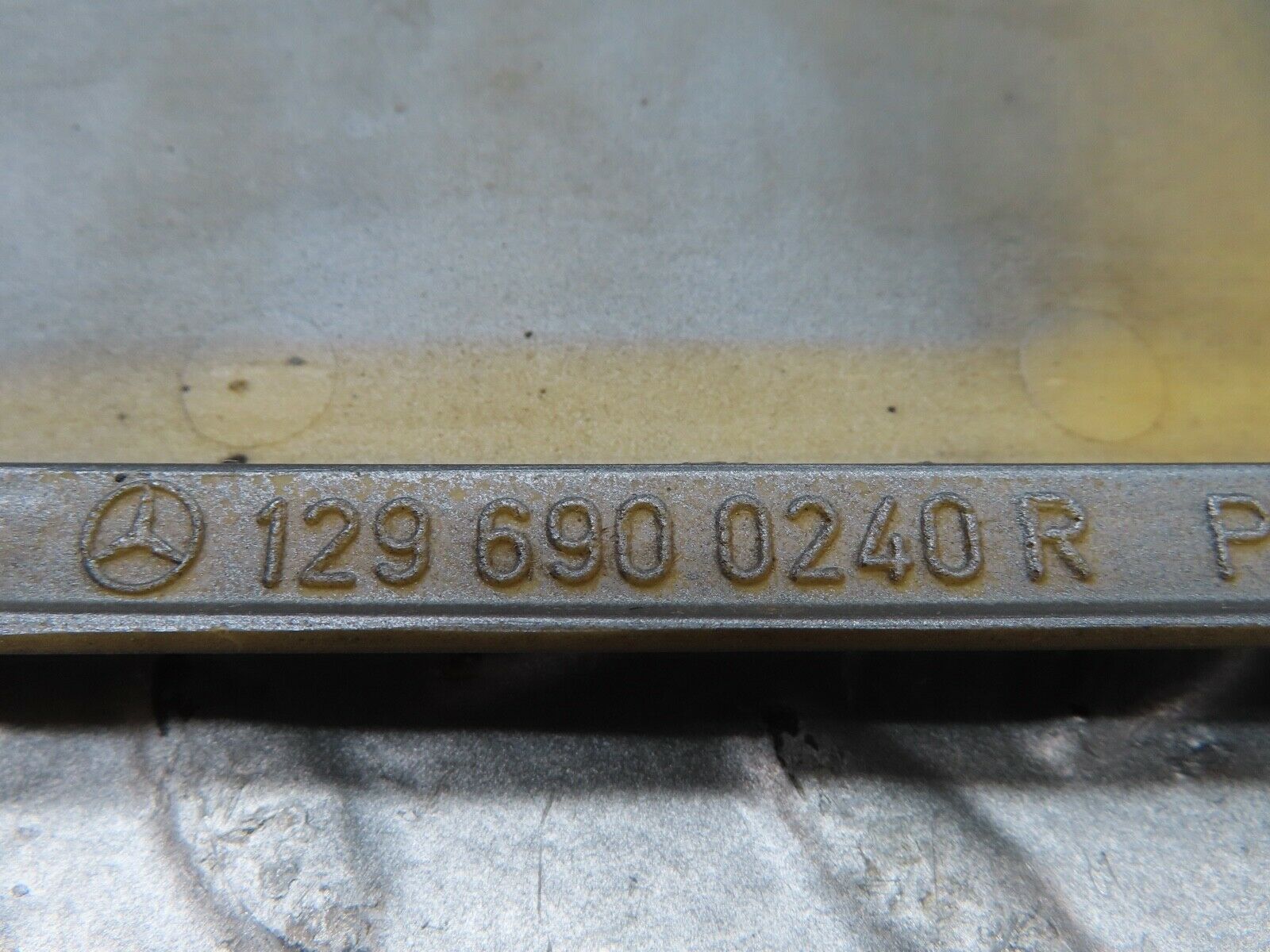 17137 Mercedes-Benz R129 300SL Coupe Front Right Wing Panel 1296900240