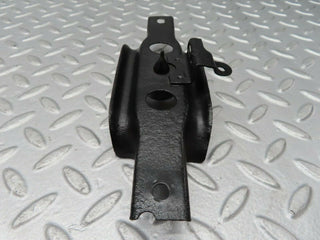 16662 Mercedes-Benz C107 380SLC Cardan Shaft Prop Shaft Bracket