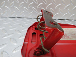 25568 Mercedes-Benz W123 200 Fuel Tank Flap Cap 1235840039