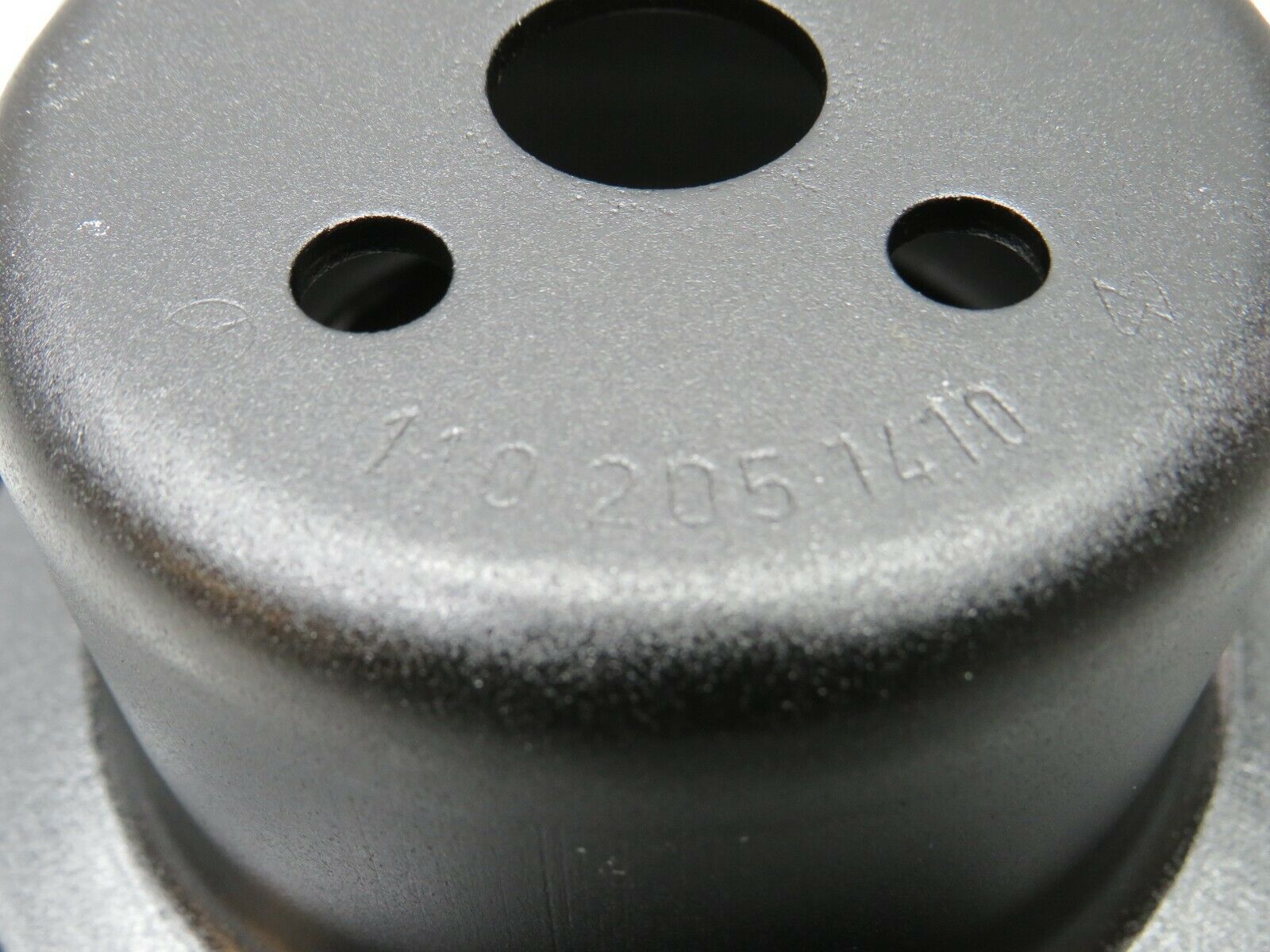 22159 Mercedes-Benz S123 280TE Wagon Water Pump Pulley 1102051410