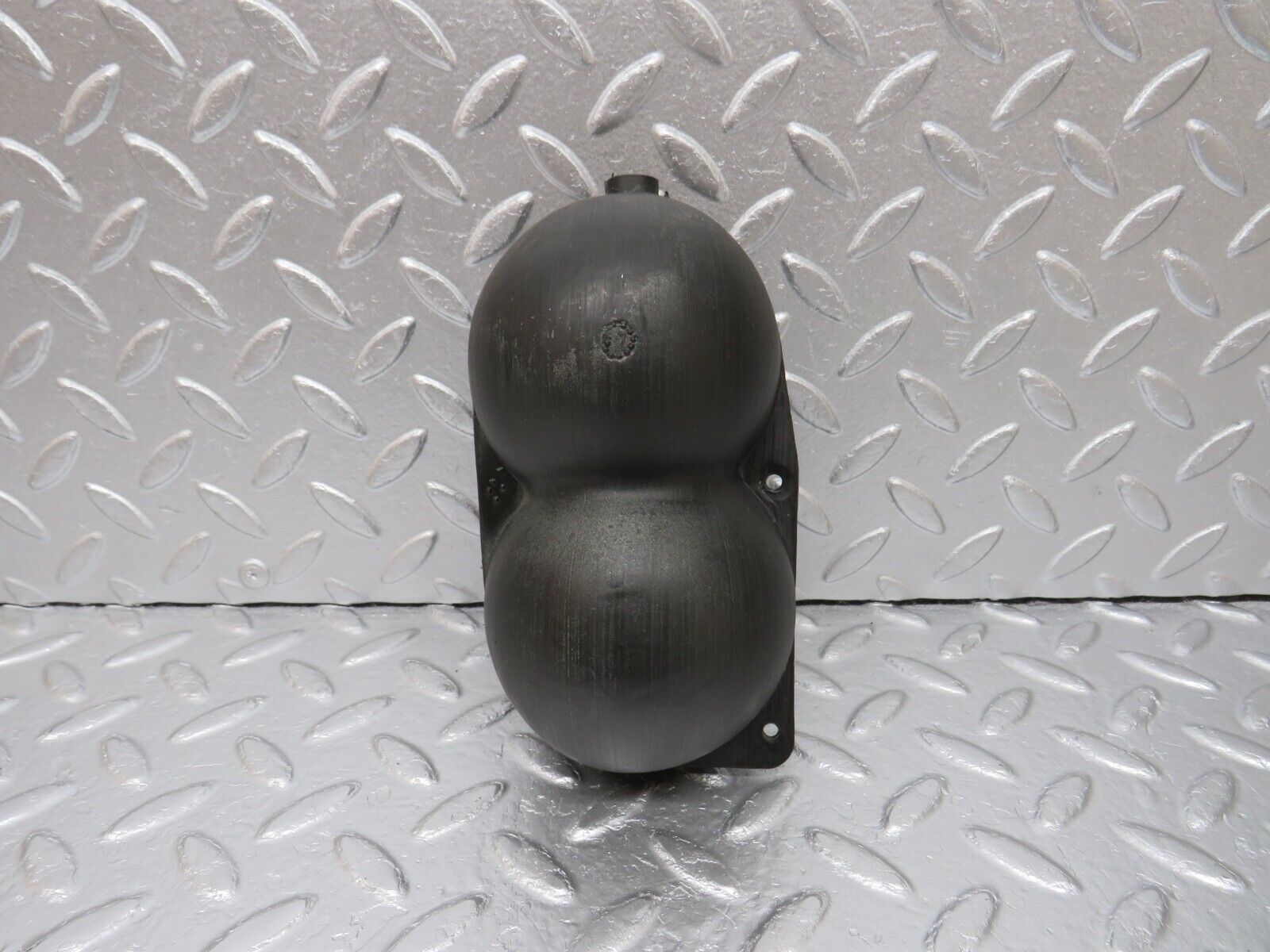 34000 Mercedes-Benz W124 260E Vacuum Reservoir