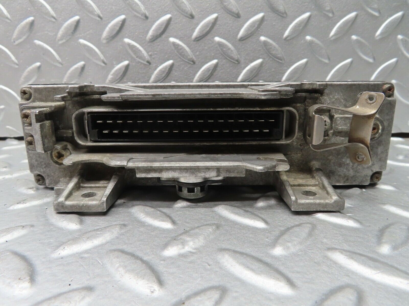 21555 Mercedes-Benz W126 300SE Abs Control Unit Bosch 0055452132