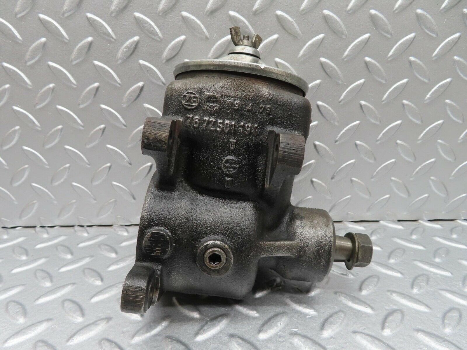 14021 Mercedes-Benz C107 280SLC Power Steering Pump 1164601780