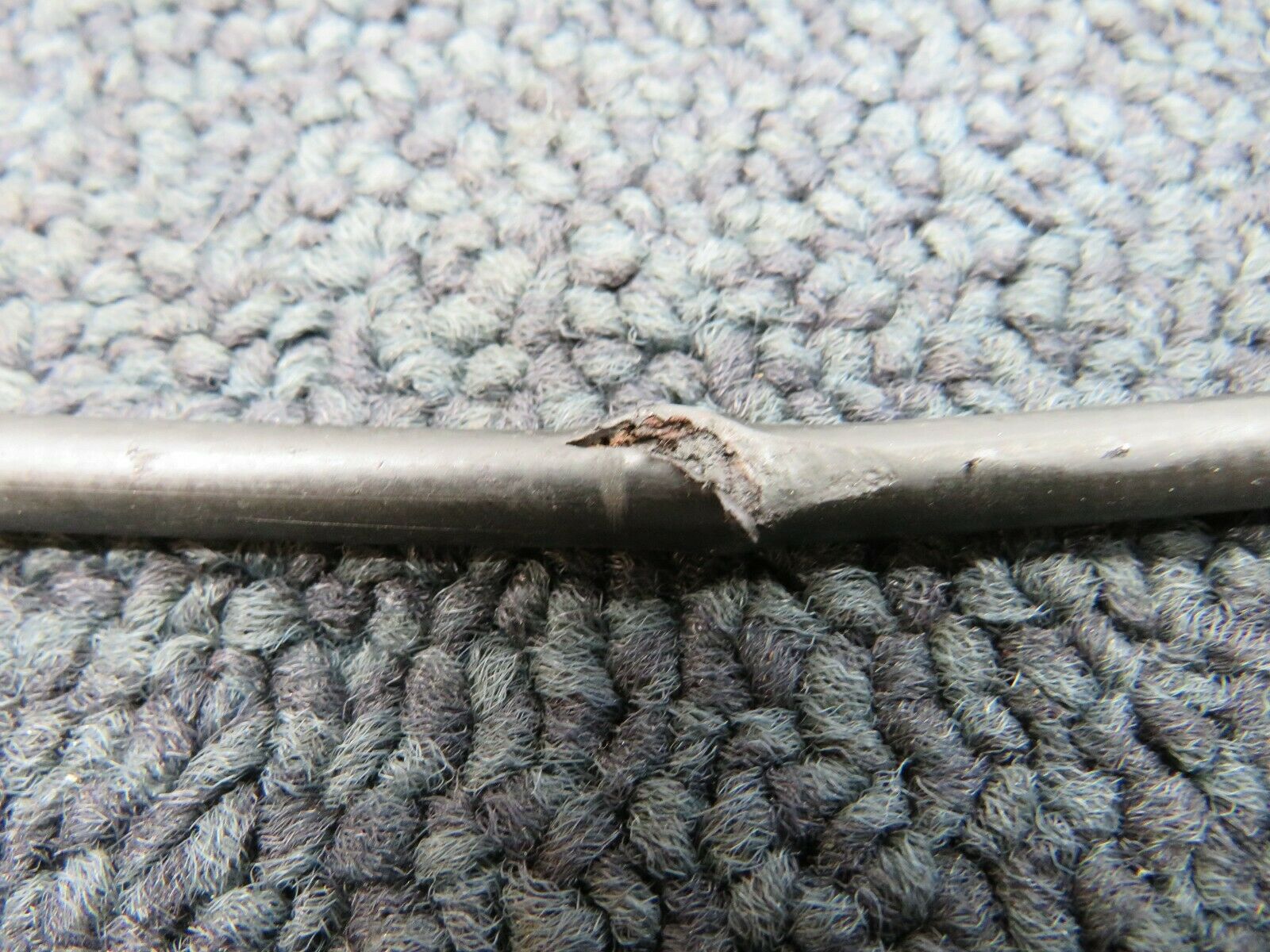 22198 Mercedes-Benz S123 280TE Wagon Bonnet Hood Release Cable