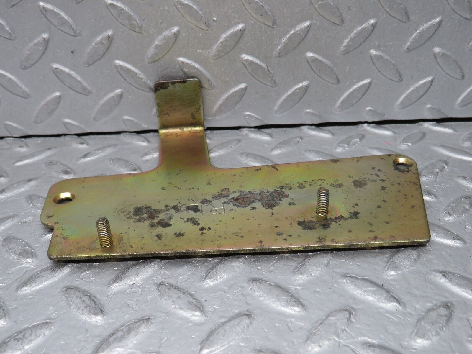 37780 Mercedes-Benz A124 320E Cabriolet Engine Control Unit Tray Bracket 1245404973