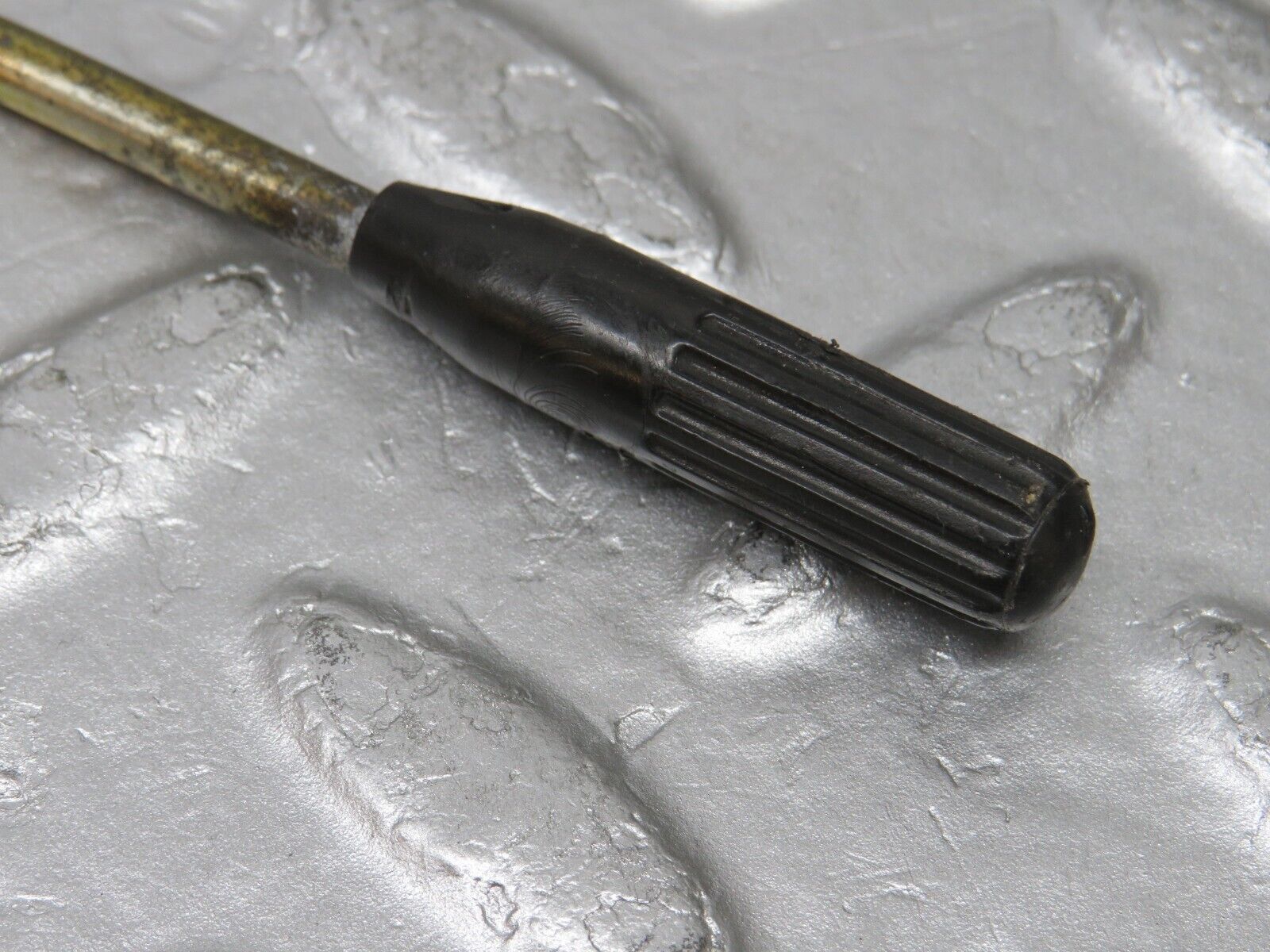 37807 Mercedes-Benz A124 320E Cabriolet Front Door Lock Knob Pair