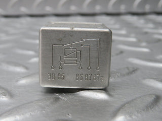 31232 Mercedes-Benz S124 220TE Wagon Multi Purpose Relay 0015420219