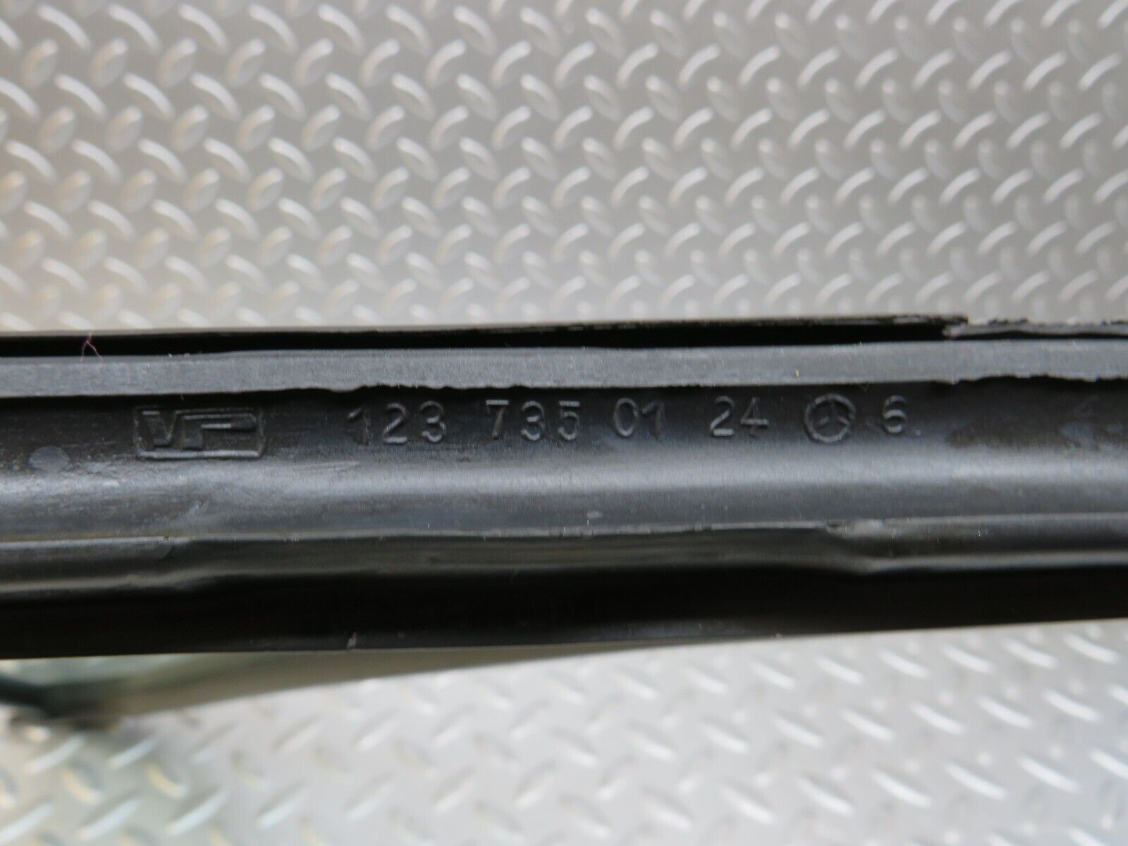 25468 Mercedes-Benz W123 200 Rear Left Quarter Window 1237350124