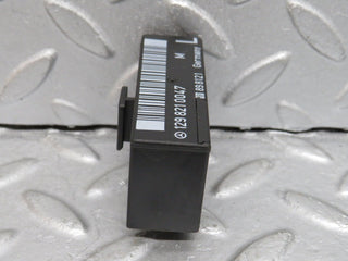 39652 Mercedes-Benz R129 320SL Coupe Seat Locking Relay 1298210047