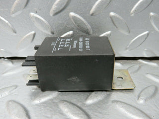 W124 Wagon flash control relay used OEM