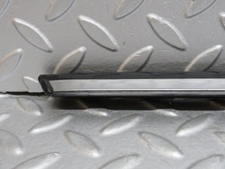 40639 Mercedes-Benz W123 300D Front Left Fender Wing Centre Moulding Trim