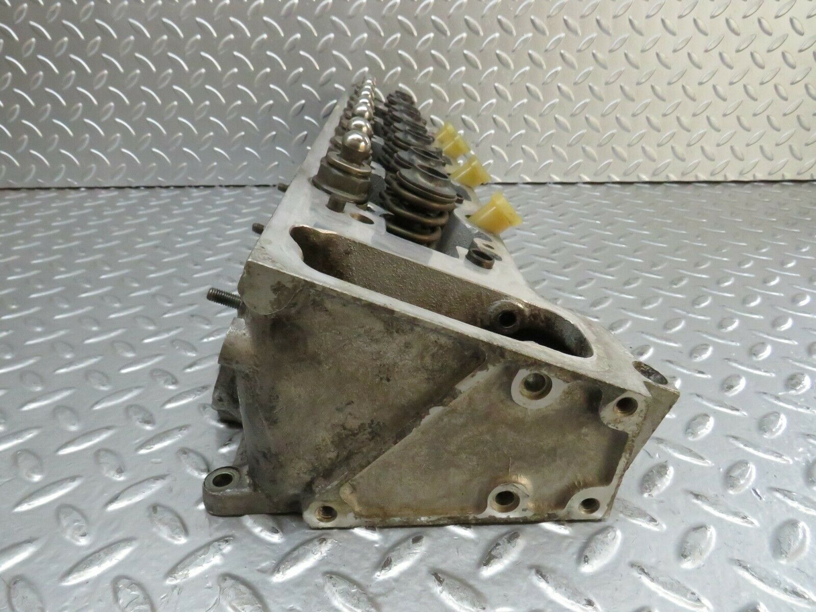 23871 Mercedes-Benz C107 450SLC Coupe Cylinder Head Right 1160162701