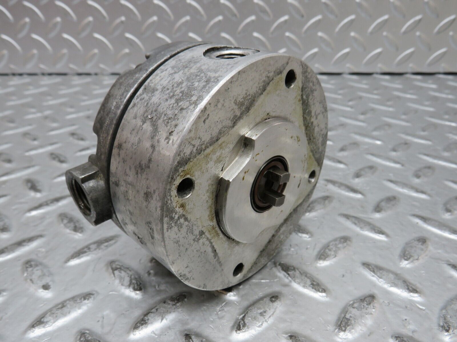 28496 Mercedes-Benz S123 240D Wagon Hydraulic Suspension Pump 1162360008